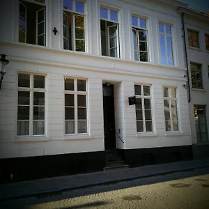 Les Invités 3*, Bruges Belgio